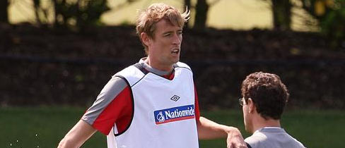 Peter Crouch in training for England prior to their World Cup qualifier with Kazakhstan.